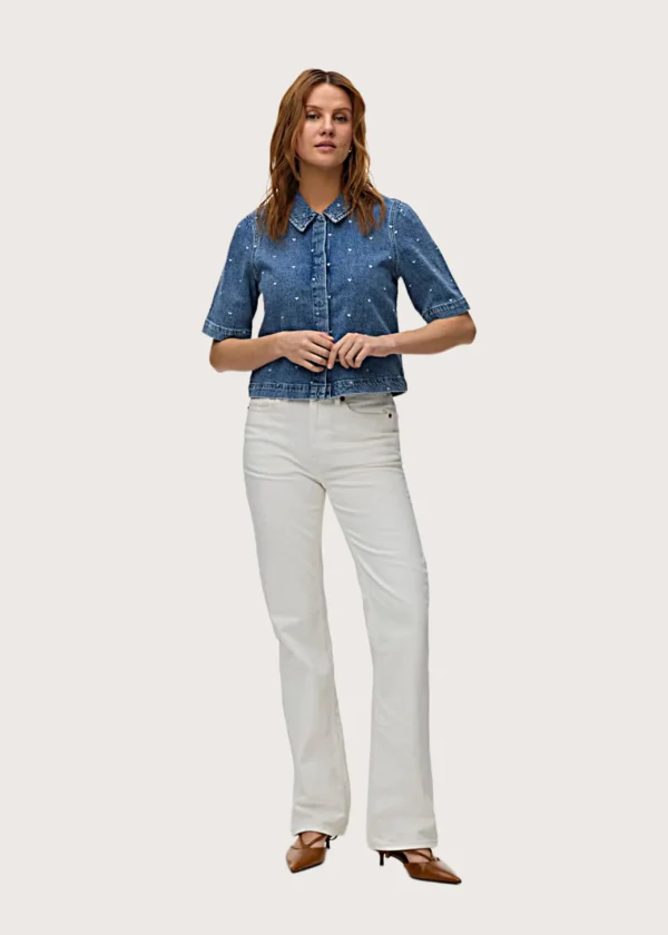 Vero Moda γυναικείο τζιν παντελόνι σε λευκό χρώμα με άνετη εφαρμογή Shop-Affair.gr